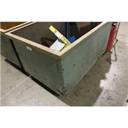 GREEN METAL MOBILE BIN