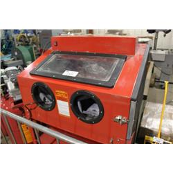 RED 125PSI SAND BLASTING CABINET