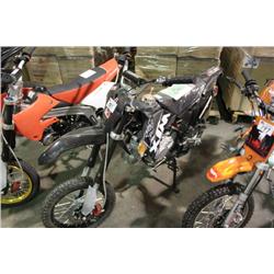 BLACK XIM MOTORSPORT MO: J125 125CC GAS DIRT BIKE