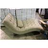 Image 1 : BEIGE PATTERNED CHAISE LOUNGE