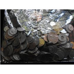 OVER 2 POUNDS OF FOREIGN COINS HUNDREDS OF COINS