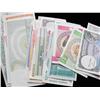 Image 1 : OVER 25 WORLD BANKNOTES