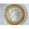 Image 2 : NEW YORK NEW YORK CASINO $10 SILVER TOKEN (UNC)