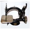 Image 1 : Miniature Sewing Machine