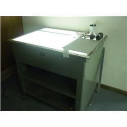 LIGHT TABLE