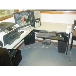 COMPUTER DESK