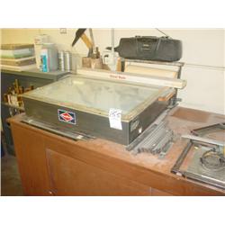 NUARC LIGHT TABLE