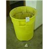 Image 1 : LARGE PLASTIC TRASH CANS (12X)