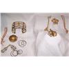 Image 4 : WHOLESALE LOT OF ASSORTED JEWELRY