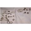 Image 2 : WHOLESALE LOT OF RINGS & EARRINGS