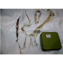 MULTI-PIECE LOT OF ASSORTED LIQUID SILVER  JEWELRY . JEWELRY WEIGHS 109.3 GRAMS