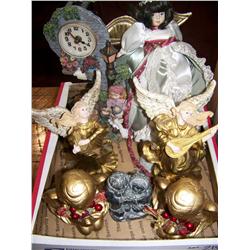 Misc. (8) Piece Lot inclu: (5) Angel figurines
