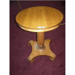 Vintage circular Breakfast  Oak table 24" in diameter