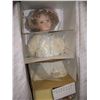 Image 1 : Danbury Mint Doll, Gold IE in box