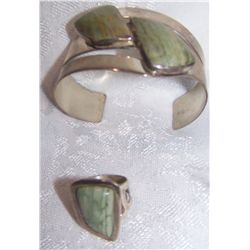 A Sterling Silver Cuff Bracelet &  matching Ring set w/ Green Jasper. The set weighs 67.5 grams
