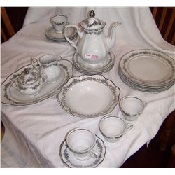 24 Piece Lot of Fine Porcelain China Bavaria Germany BOUQUET as shown