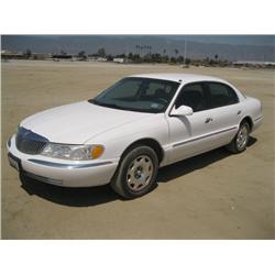 2001 Lincoln Continental 4-Door Sedan