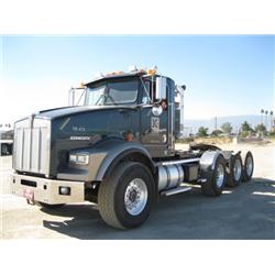1988 Kenworth T800 Tri-Axle Truck Tractor