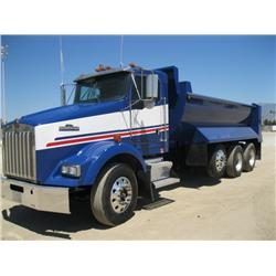 2004 Kenworth T800 Super 10 Dump Truck