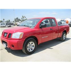 2005 Nissan Titan Extra-Cab Pickup