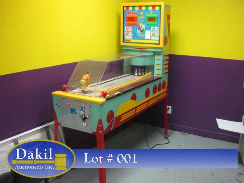 TEN STRIKE CLASSIC ARCADE BOWLING PINBALL MACHINE