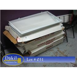 4’, 4 BULB FLORESCENT LIGHT FIXTURES (X8)