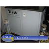 Image 1 : COUNTER / TRASH CABINET