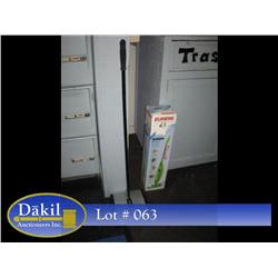 EUREKA 4 IN 1 VACUUM & BISSEL SWEEPER (X2)