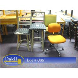 CHAIRS (X5)