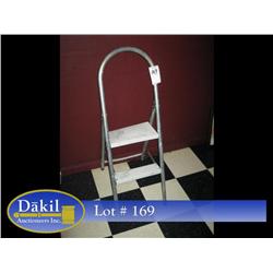 STEP LADDER