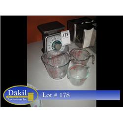 TAYLOR 32OZ SCALE & MEASURING CUPS