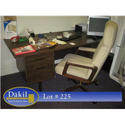 DESK & CHAIR