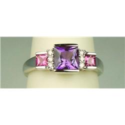 Elegant 10 karat white gold ladies ring fine  set with Amethyst, pink Tourmalines and  diamonds weig