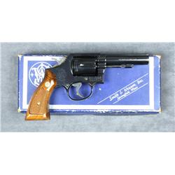 Smith & Wesson Model 10-6 DA revolver, .38  S&W Special cal., 4” heavy barrel, blue  finish, checked