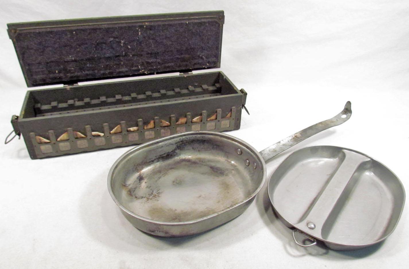 LOT OF US WW2 ARMY FIELD GEAR