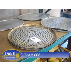 11 PIZZA BAKING PANS (X1)
