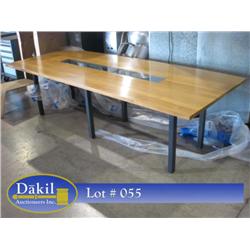 9’ CONFERENCE TABLE W GLASS INSERT