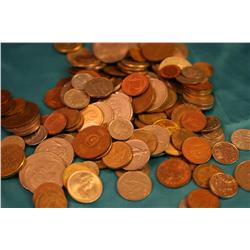 Mixed Lot Of 150 World Coins & Tokens