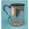 Image 1 : A Victorian silver pint mug with acanthus...