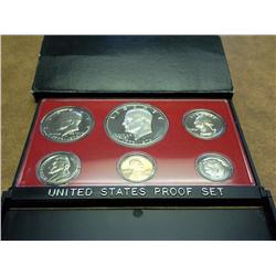 1975 US PROOF SET (WITH BOX)