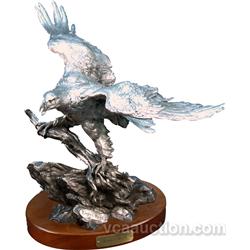 Countertop Pewter Club Bronson's "Eagle's Rock" Display