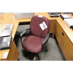 BURGANDY GLOBAL GAS LIFT TILTER CHAIR