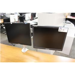 2 SAMSUNG MONITORS C/W DOUBLE MONITOR DESK MOUNT