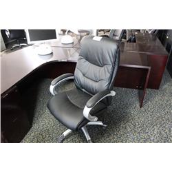 BLACK LEATHER HIGH BACK EXECUTIVE CHAIR