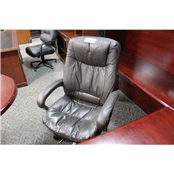 LEATHER HIGH BACK CHAIR WITH 2 MATCHING CLIENT