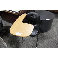 LOT OF 20 CLASSROOM CHAIRS WITH TABLET ARMS