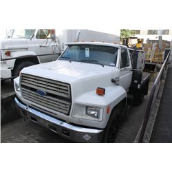 1987 FORD F700 FLAT DECK WITH DIESEL FUEL TANK ON