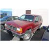 Image 1 : 1994 RED FORD EXPLORER 4DR SUV XL SERIES 283 - 370KM