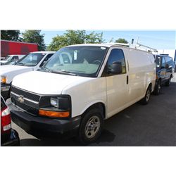2004 WHITE CHEVY EXPRESS CARGOVAN
