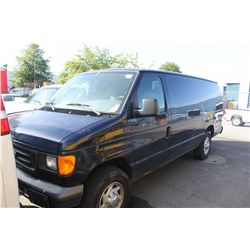 2004 BLUE FORD ECONOLINE CARGO VAN